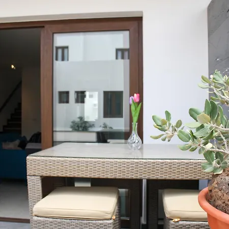 Aiolos 17 Apartment